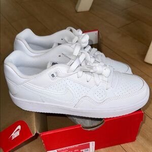 Nike Son of Force - White Sneakers